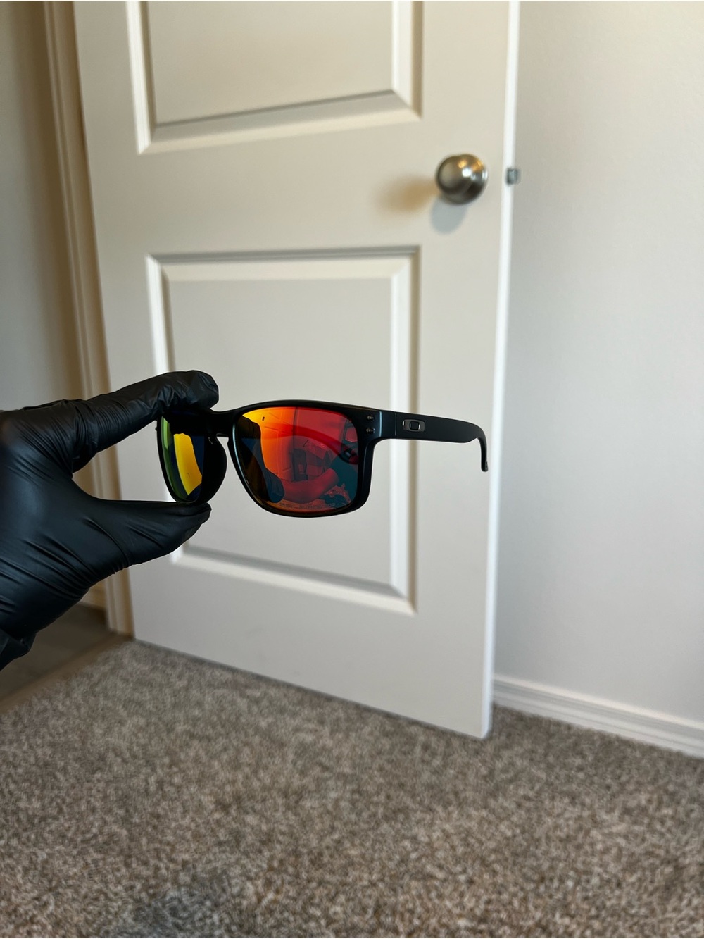 Oakley Holbrook Sunglasses Polarized Lens - Picture 7 of 8